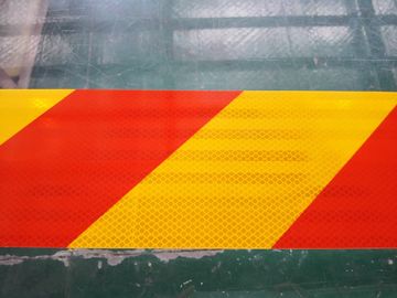 Acrylic Rear Reflective Plate Sticks Heavy Vehicle For Rear Reflective Marker Board